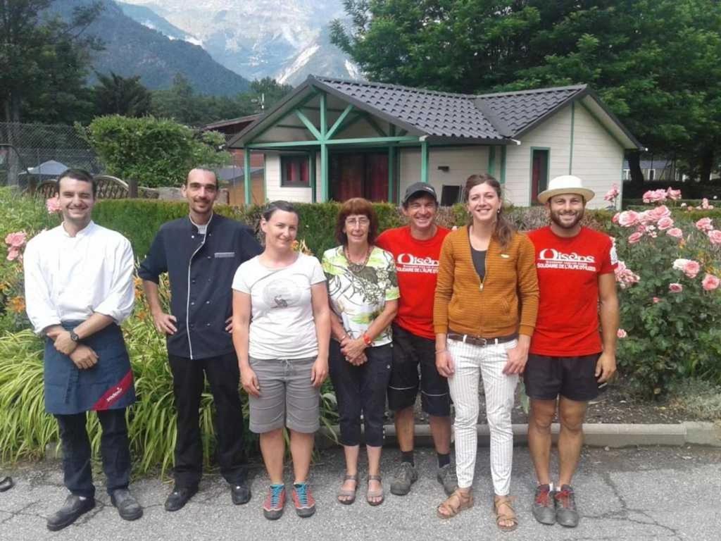 Camping 5 Etoiles - Piscine - Eeceff Le Bourg-dʼOisans Kültér fotó