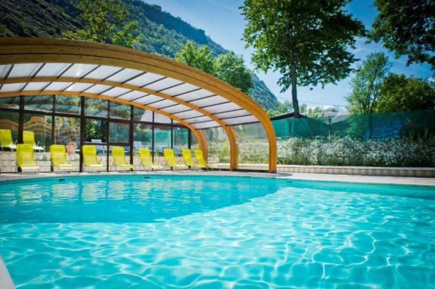 Camping 5 Etoiles - Piscine - Eeceff Le Bourg-dʼOisans Kültér fotó