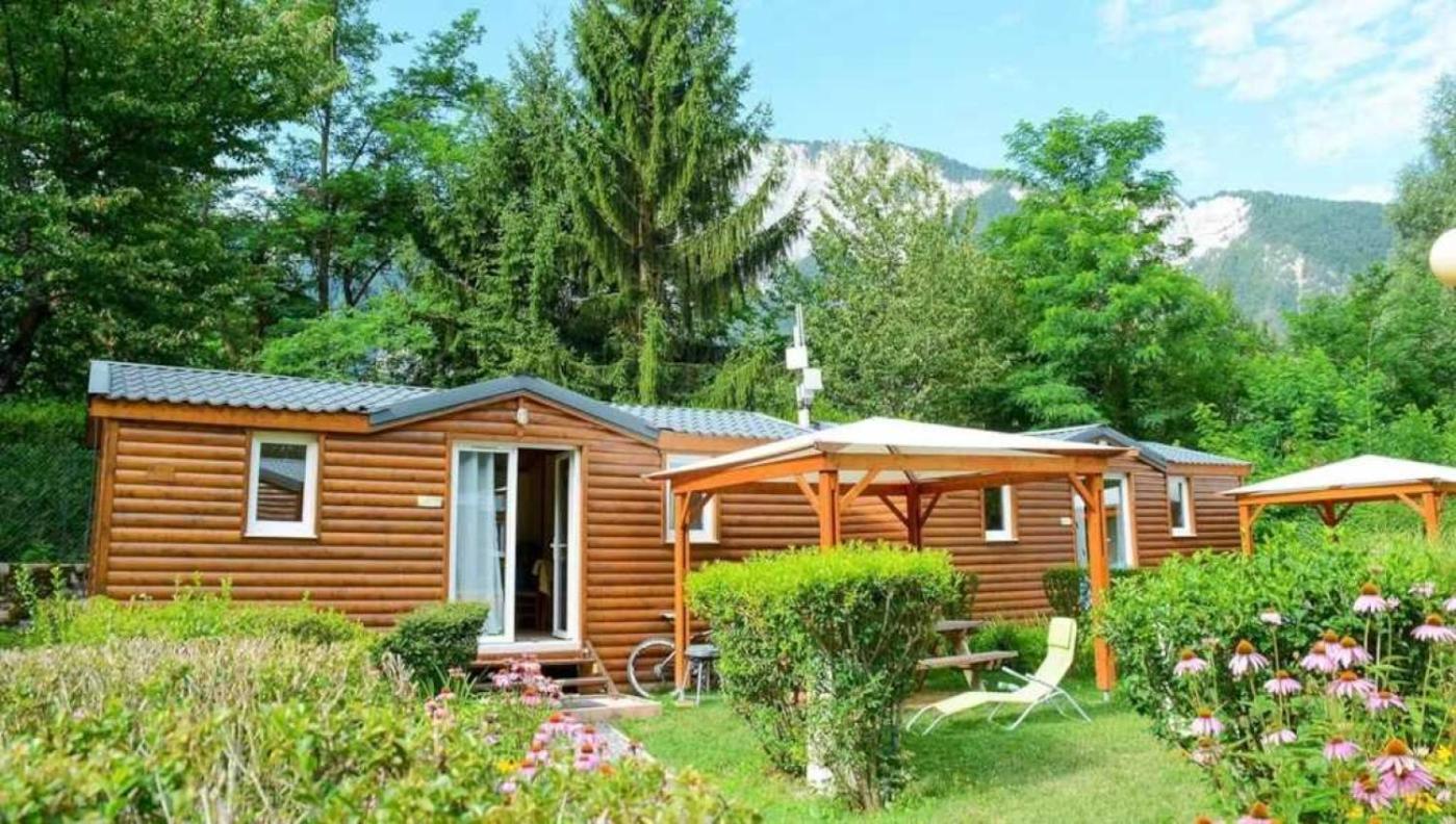 Camping 5 Etoiles - Piscine - Eeceff Le Bourg-dʼOisans Kültér fotó