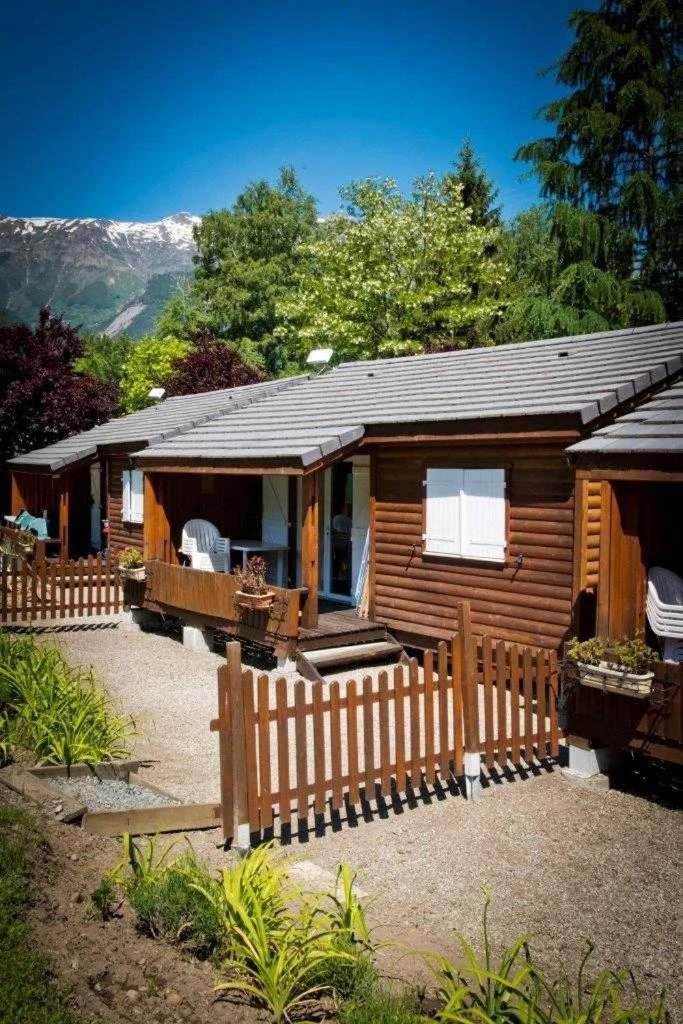 Camping 5 Etoiles - Piscine - Eeceff Le Bourg-dʼOisans Kültér fotó